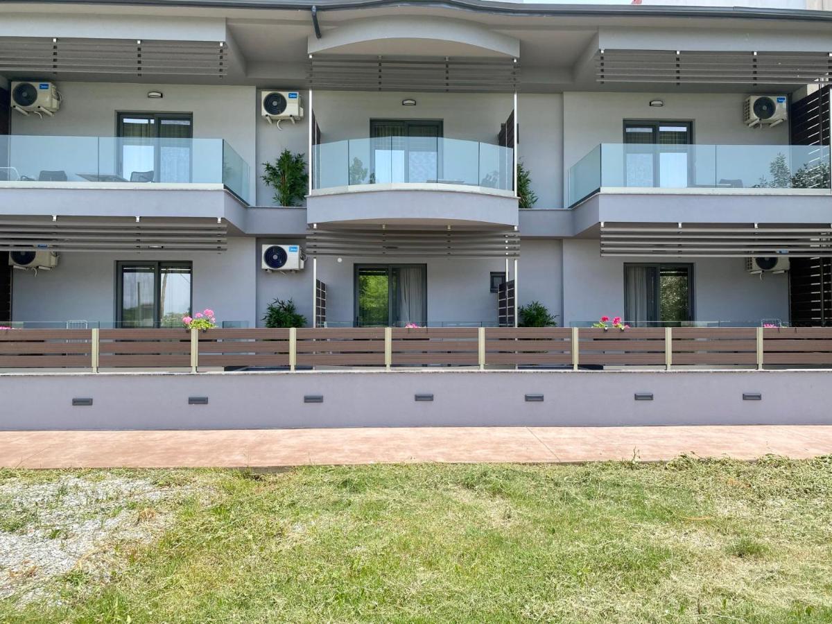 Levanda Suites Paralía Exteriör bild